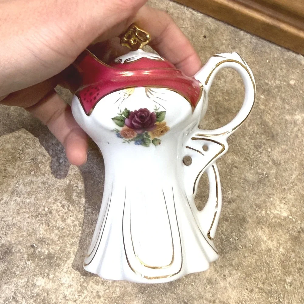 N/A charming porcelain